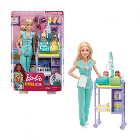 BARBIE DOCTORA DE BEBES